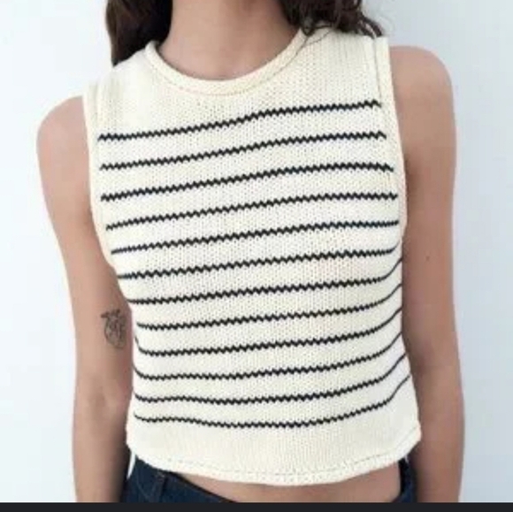 Zara Tops - Zara Top Women Black Striped Knit Sleeveless Rolled Hem Cropped Size M Casual